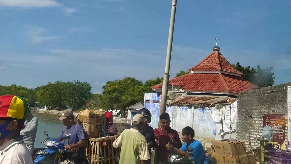 Warga Muslim ‘Sulit Cari Tempat Salat’, Pemkab Sumenep Didesak Turun Tangan - Portalmadura.com Warga Muslim ‘Sulit Cari Tempat Salat’, Pemkab Sumenep Didesak Turun Tangan