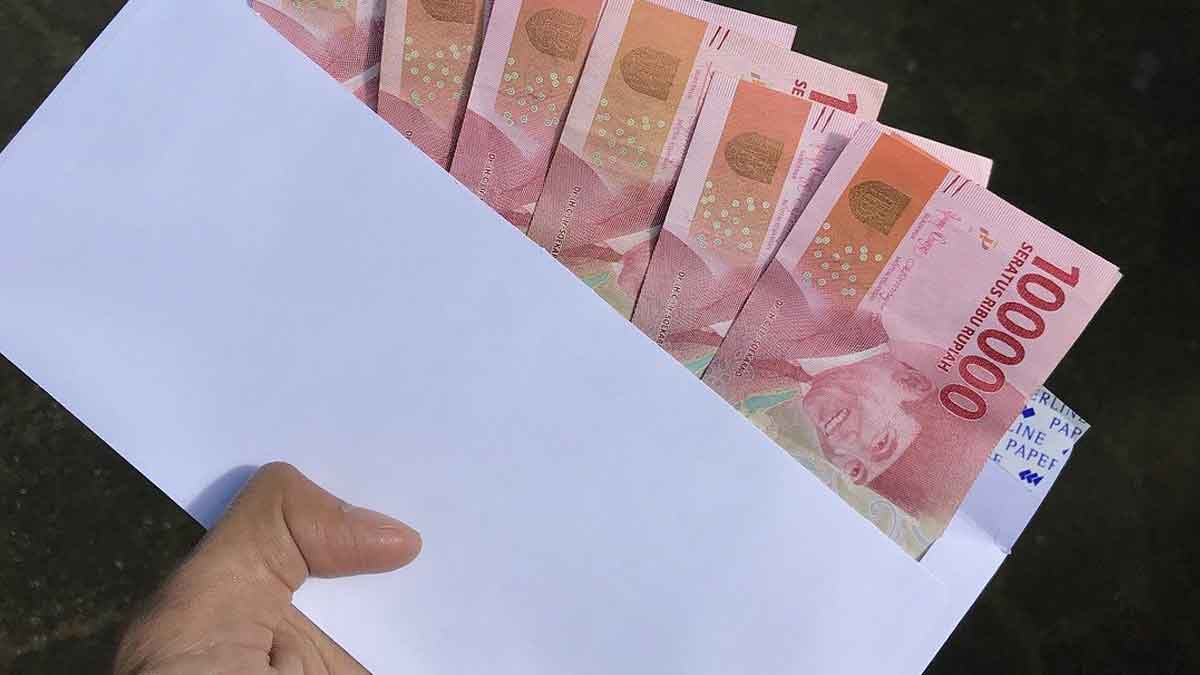 Zakat-Fitrah-Pakai-Uang,-Bolehkah
