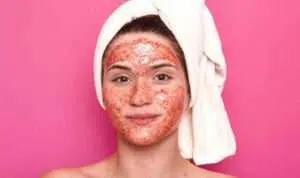Atasi Wajah Beruntusan dengan 5 Masker Alami Ini