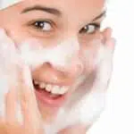 Ingin Wajah Sehat dan Glowing? Lakukan 7 Langkah Detoks Ini