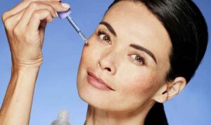 Cegah Penuaan Dini dengan 5 Bahan Ini di Produk Skincare