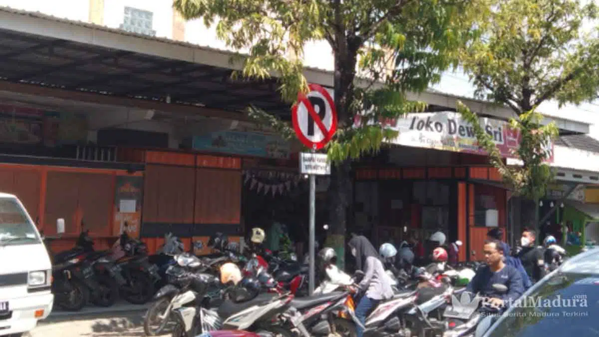Parkir Sembarangan Marak di Jalan dr Cipto Sumenep