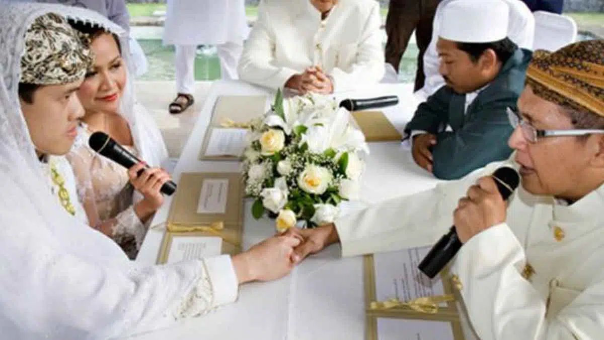 Selain Ayah Kandung, Ini 4 Pembagian Wali Nikah