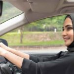 6 Cara Aman Nyetir Mobil bagi Wanita