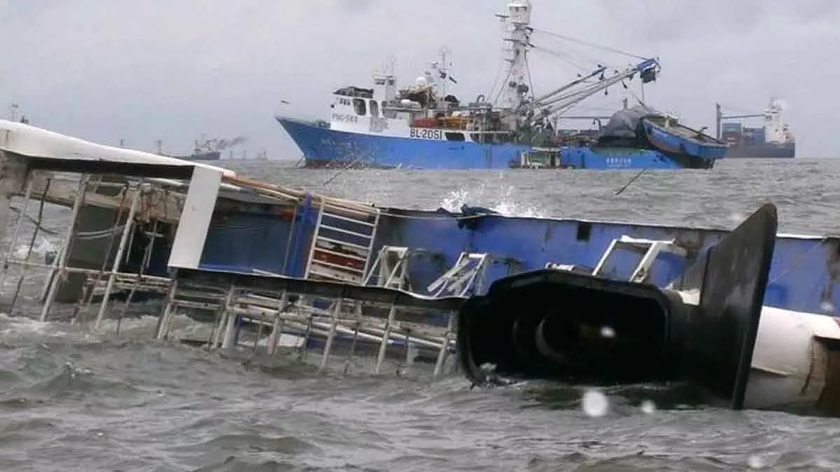 6 Orang Tewas Akibat KMP Yunice Tenggelam di Selat Bali