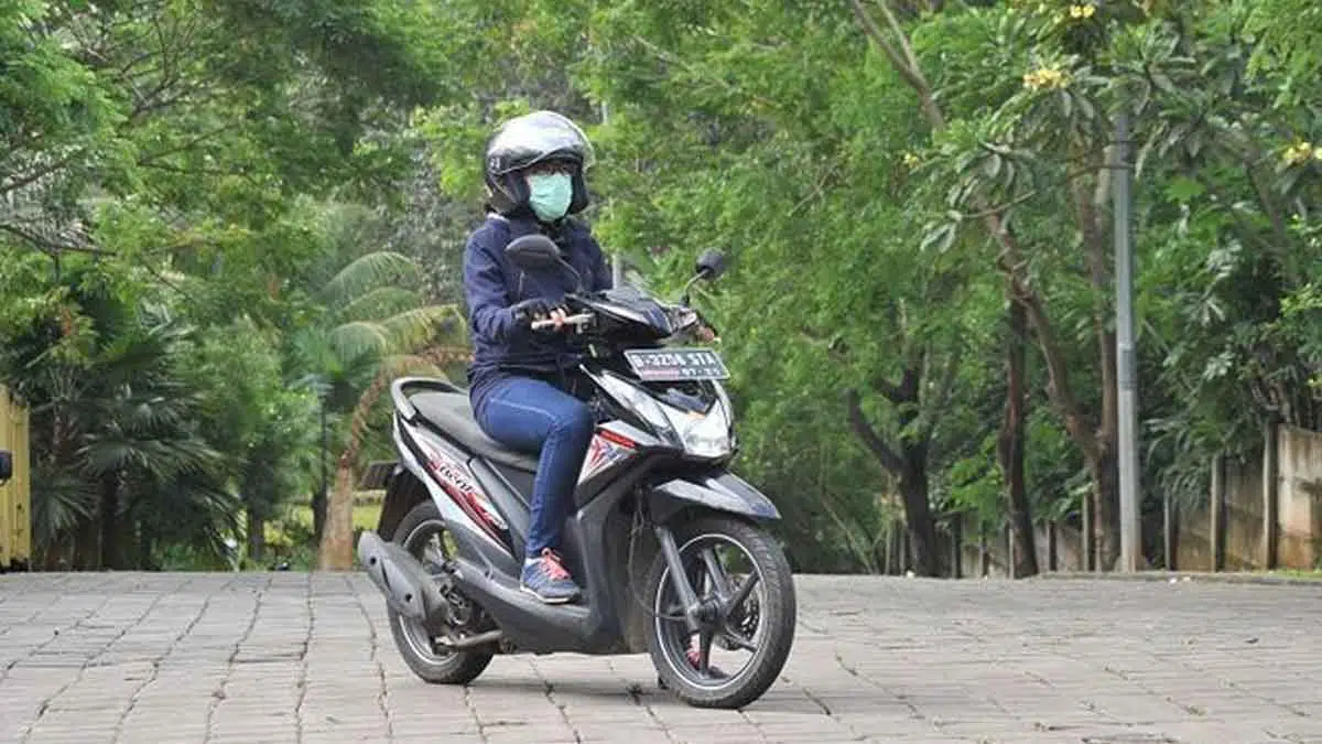 Cara Mudah Mengendarai Motor Matik Bagi Pemula