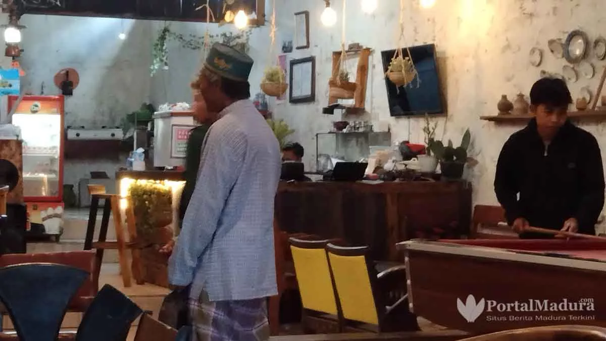 Beraksi di Kafe, Gepeng Langkahi Sesumbar Bupati Sumenep
