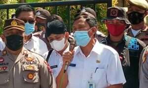 Warga Karduluk Desak Kadis DPMD Sumenep Mundur dari Jabatannya