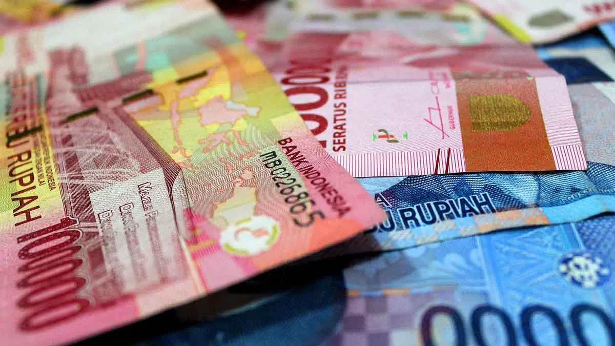 Cara-Bedakan-Uang-Asli-dan-Palsu,-Cek-di-Sini!