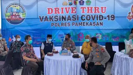 Pertama di Madura, Pamekasan Luncurkan Layanan Drive Thru Vaksinasi Covid-19