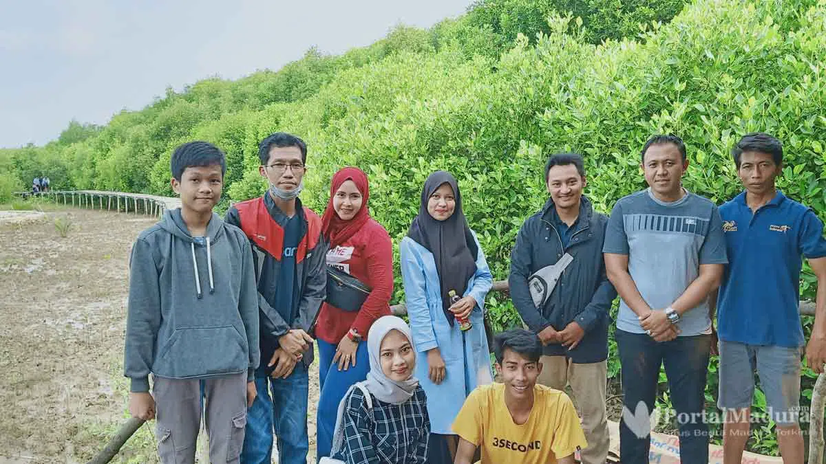 Indahnya Wisata Mangrove Kedatim Sumenep