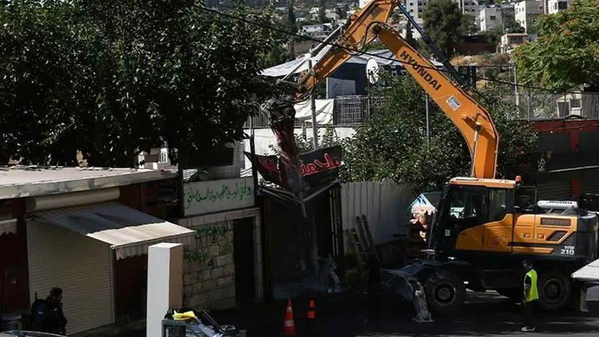 Israel-Robohkan-Dua-Bangunan-Palestina-di-Yerusalem-Timur