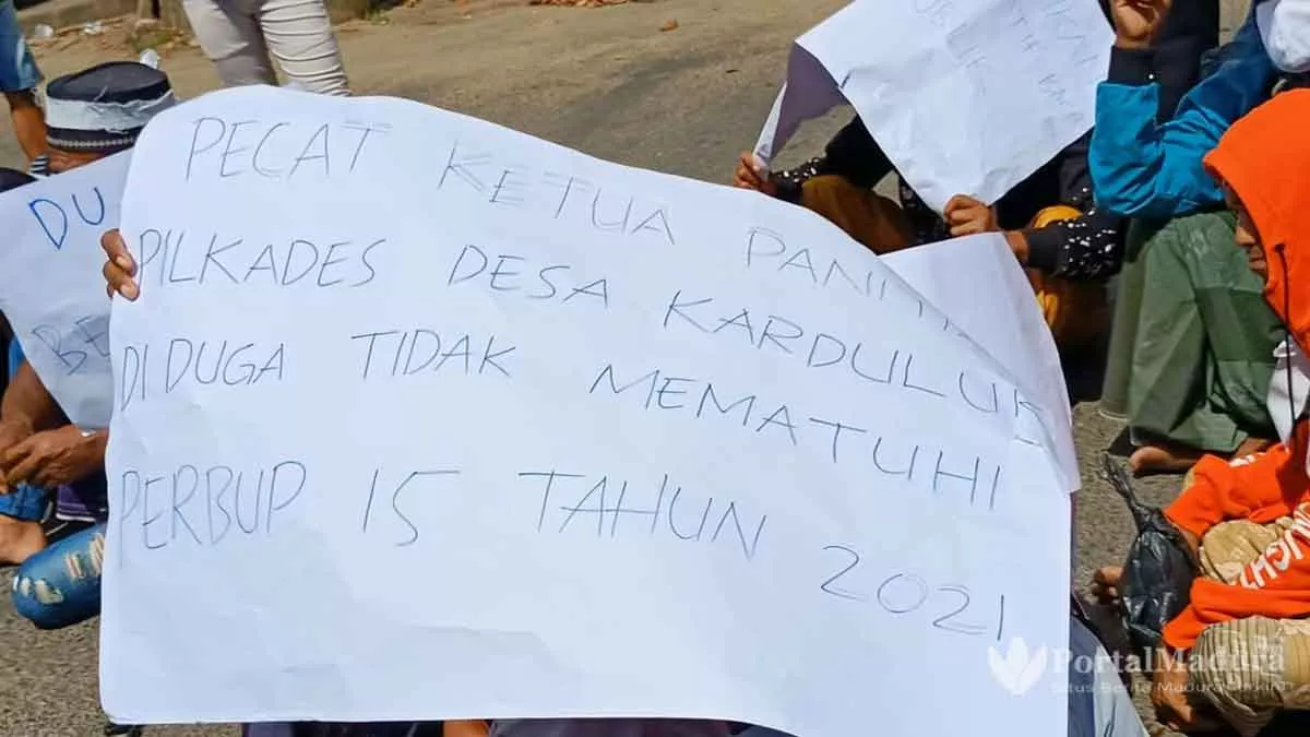 Tolak Cakades Luar Desa, Warga Karduluk “Luruk” Kantor DPMD Sumenep