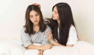 Lakukan 5 Cara ini untuk Menghibur Teman yang Sedang Patah Hati