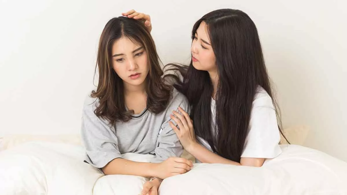 Lakukan 5 Cara ini untuk Menghibur Teman yang Sedang Patah Hati