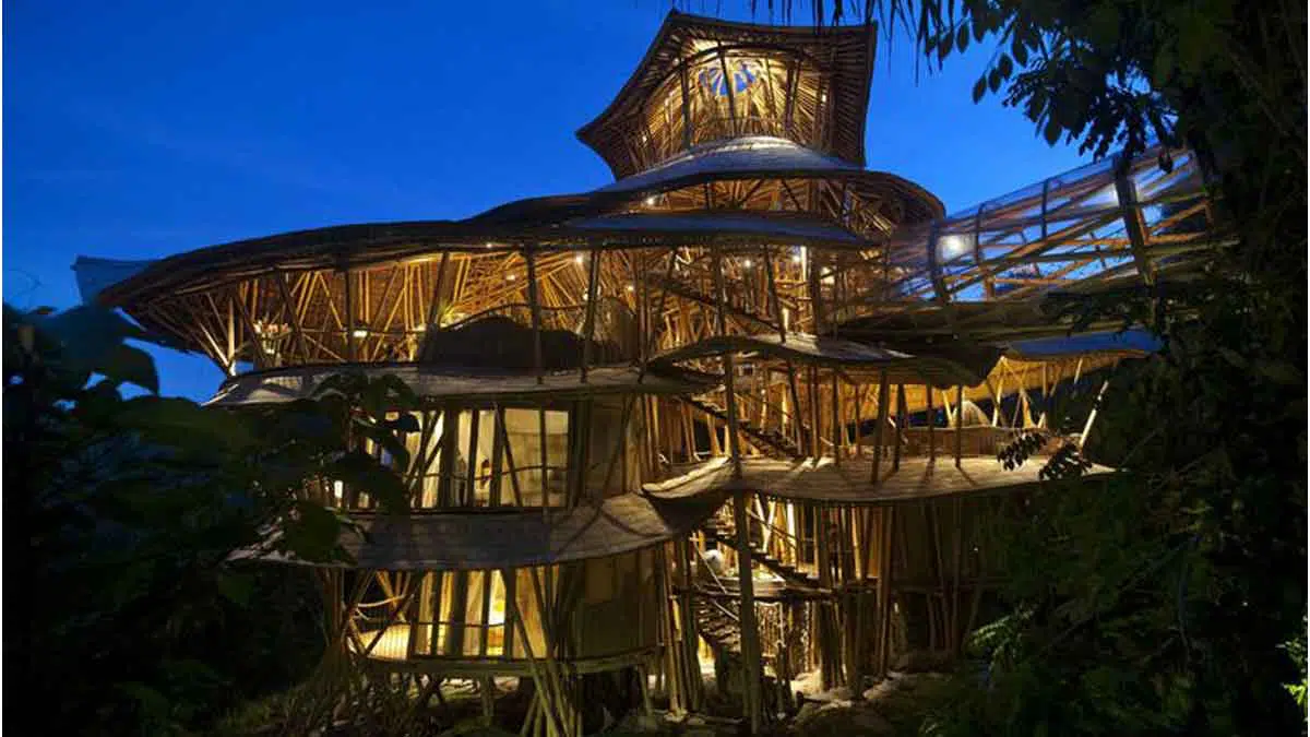 Liburan-Unik,-Kunjungi-5-Wisata-Terbaik-di-Indonesia-Berikut