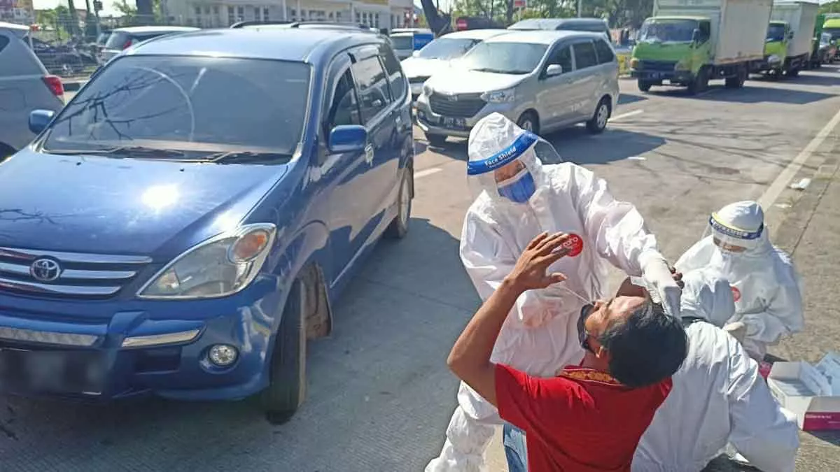 Swab Antigen di Suramadu, 50 Warga dari Madura Positif Covid-19