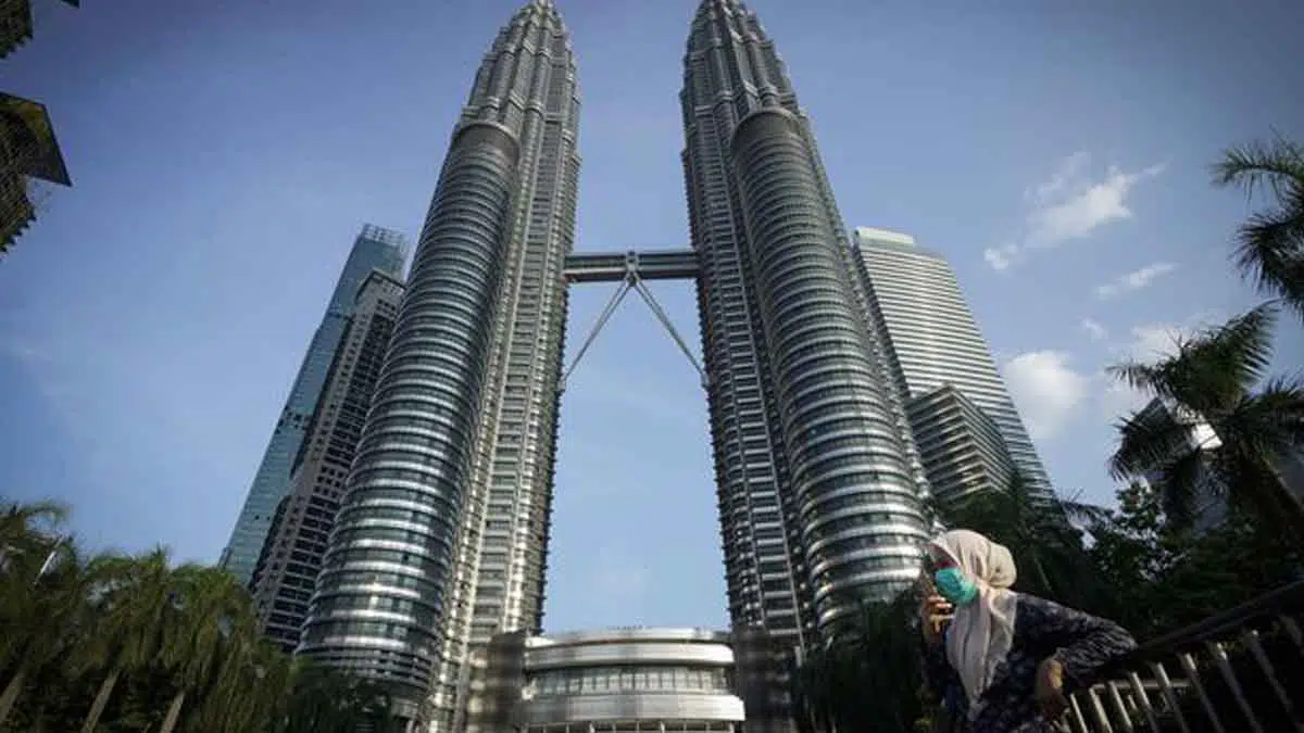 Malaysia-Catat-Peningkatan-Kasus-Sporadis-dan-Kematian-Covid-19