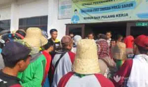 Pekerja PT Garam [Persero] Tuntut Upah Dibayarkan Full