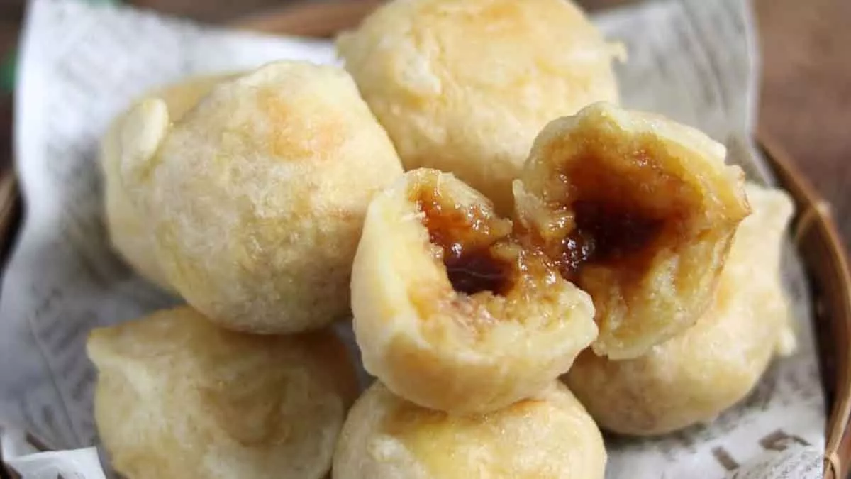 Resep Tape Singkong Goreng Isi Gula Merah yang Lumer di Mulut