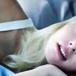 Tanda-tanda Perempuan Disukai Jin
