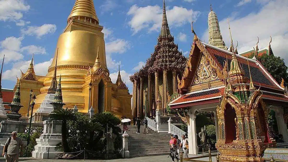 Thailand-Laporkan-3.886-Kasus-Covid-19