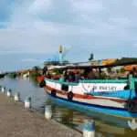 Tim Gabungan Sekat Transportasi Laut di Pelabuhan Tanglok Sampang