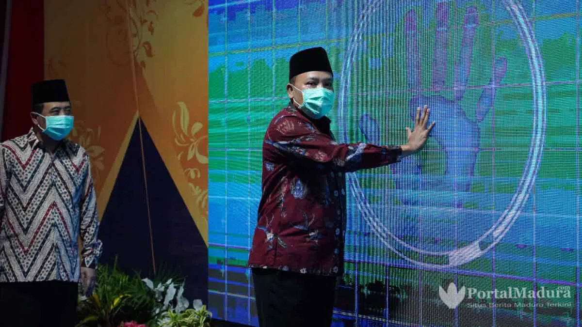 Wujudkan Inovasi Baru, Bupati Sampang Launching SIG4TA dan Beasiswa Sahabat
