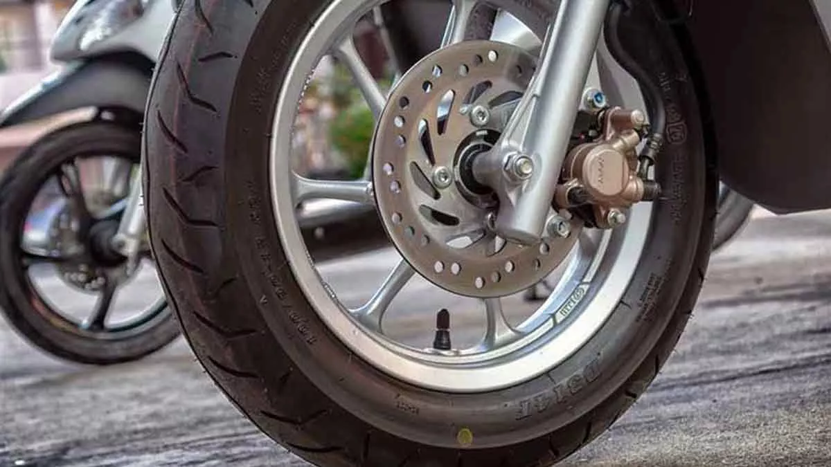 5 Cara Buat Ban Motor Tak Cepat Botak