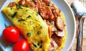 Resep Omelet Sosis Bakso yang Praktis dan Enak