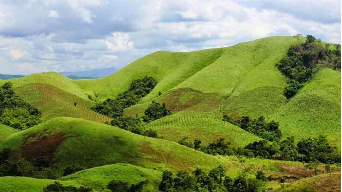 4 Tempat Indah Di Kawasan Wisata Gunung Bromo Yang Bikin Betah ...