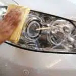 Begini Cara Bikin Reflektor Lampu Depan Mobil Tetap Bagus