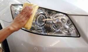 Begini-Cara-Bikin-Reflektor-Lampu-Depan-Mobil-Tetap-Bagus