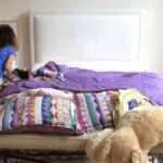 Cara Ajarkan Anak Membersihkan Kamar Tidurnya Sendiri