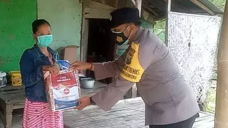 Bansos Darurat, Polres Sampang Distribusikan 5 Ton Beras & Paket Sembako