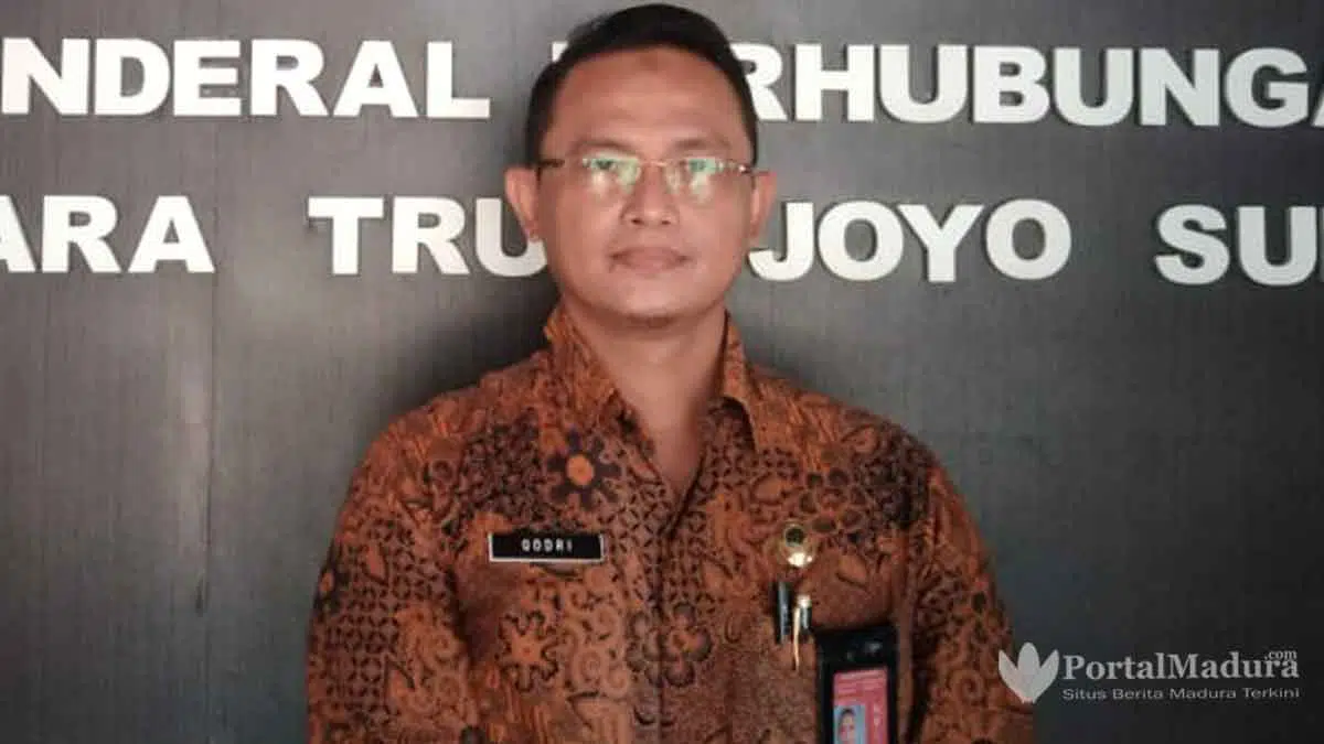 Imbas PPKM Darurat Bandara Trunojoyo Sepi