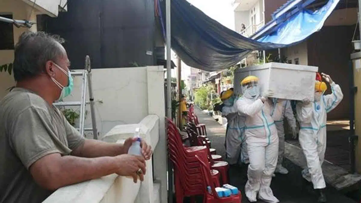 Lapor Covid-19 Temukan Selisih 20 Ribu Kasus Kematian Antara Data Pusat dan Daerah