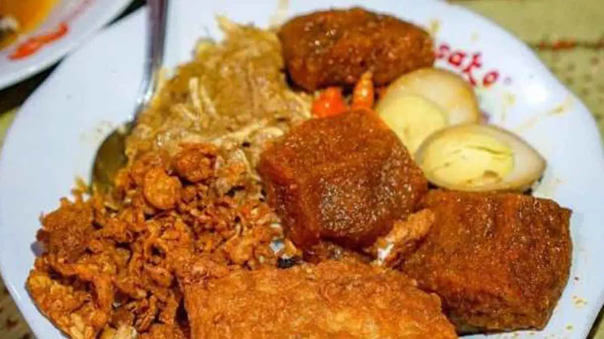 Lezat,-Inilah-5-Kuliner-Tengah-Malam-Unik-Khas-Yogyakarta