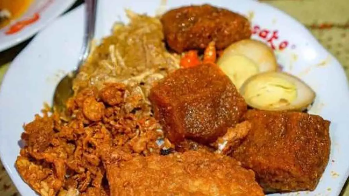 Lezat,-Inilah-5-Kuliner-Tengah-Malam-Unik-Khas-Yogyakarta