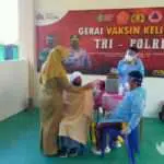 Siswa SMAN 1 Ketapang Ikut Suntik Vaksin Covid-19