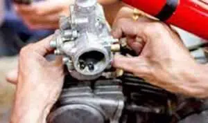 6 Cara Mudah Bersihkan Karburator Motor di Rumah Saat PPKM