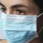 5 Cara Cerdas Pilih Masker agar Tak Timbul Jerawat