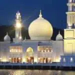 6 Tips Saat Anda Sedang Berwisata Religi