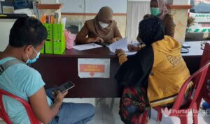 BLT-DD-Belum-Cair,-KPM-di-Sampang-Terancam-Gagal-Terima-Bila-Belum-Divaksin