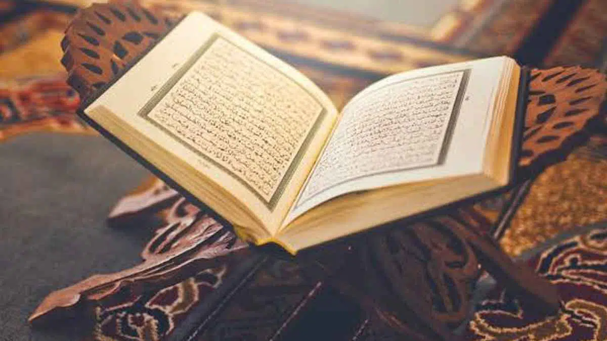 Dalil-Besar-Manfaat-Baca-Surah-Al-Kahfi-pada-Hari-Jumat