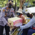 Alumni Akpol Angkatan 2000 Polres Sumenep Gelontorkan Seribu Paket Sembako