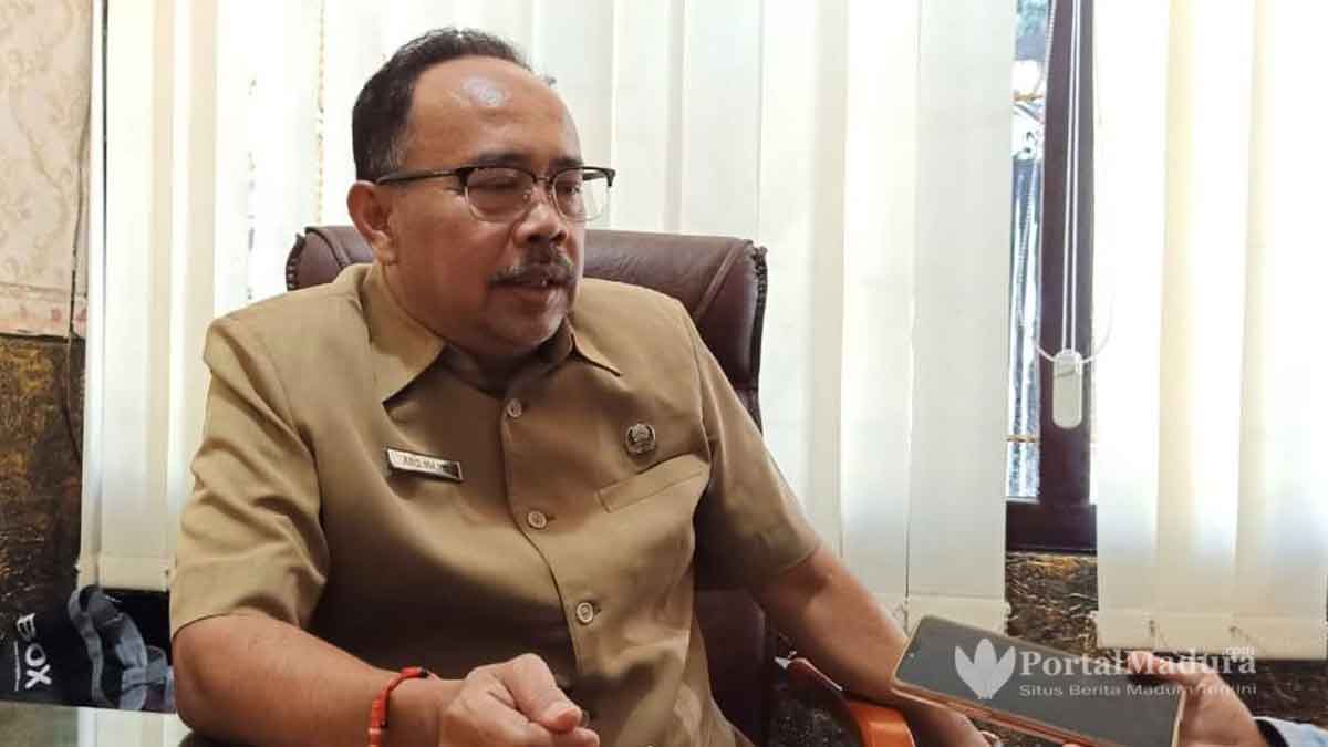 Joko-Suwarno-Mundur-Sebagai-Camat-Batang-Batang