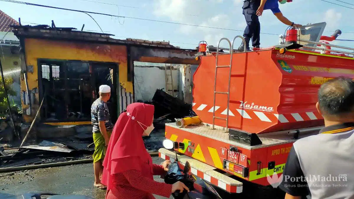 Pom Mini Terbakar, Istri Pemilik Tubuhnya Luka Bakar 80%