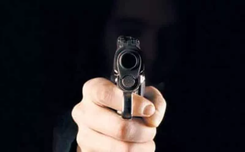 Melawan Petugas, Pelaku Penganiayaan Ditembak