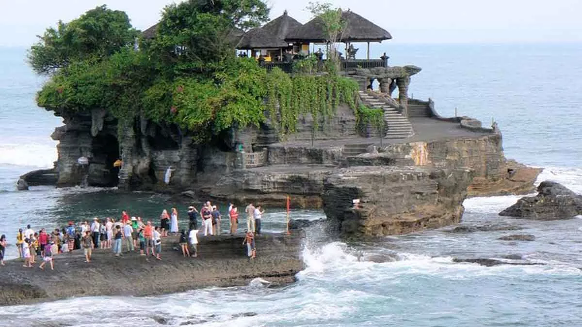 5 Fakta Menarik Pantai Pandawa Bali yang Super Keren